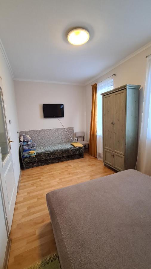Gabi Apartman Хайдусобосло Экстерьер фото